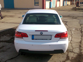 BMW 330D fóliázás: fényes fehér karosszéria fóliázás 8
