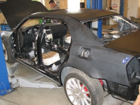 Chrysler 300C fóliázás:matt fekete karosszéria fóliázás 5