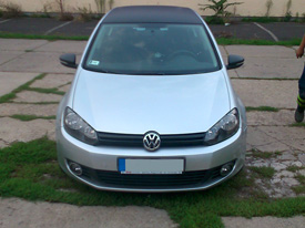 Volkswagen Golf VI. fóliázás: fényes ezüstkarosszéria fóliázás, matt fekete tetőfóliázással 2